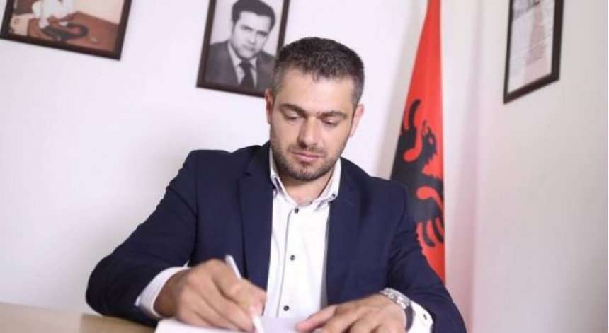 Andin Hoti kandidat për president 