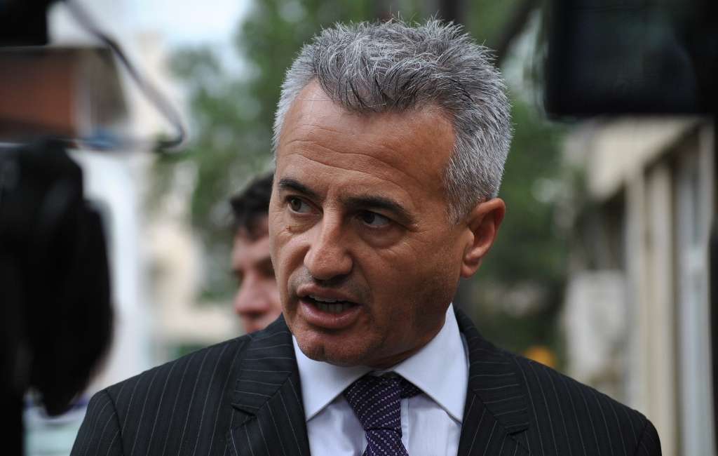  Verifikim shtesë   Serbia e ndalon për disa minuta në Merdare avokatin Arianit Koci